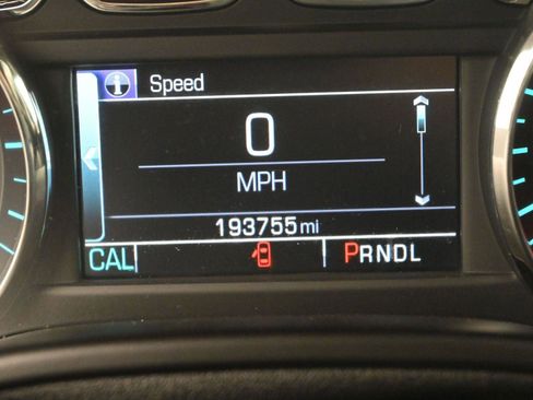 Used 2017 GMC Yukon XL SLT image 31