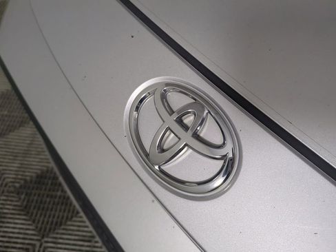 Used 2021 Toyota Corolla SE image 13