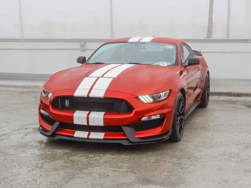 Used 2020 Ford Mustang Shelby GT350 w/ Technology Package image 4