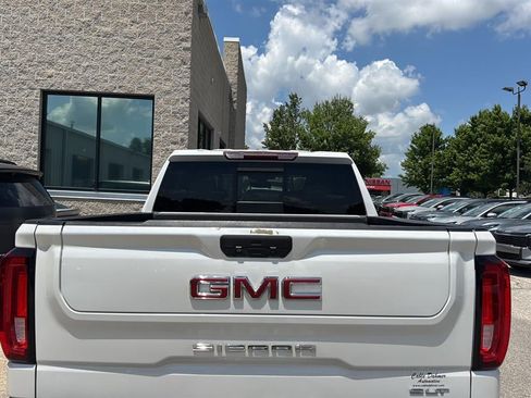 Used 2020 GMC Sierra 1500 SLT w/ SLT Premium Plus Package AWD/4WD image 12