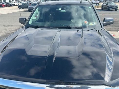 Used 2018 Chevrolet Silverado 1500 LT image 16