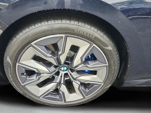 Certified 2024 BMW 740i image 38