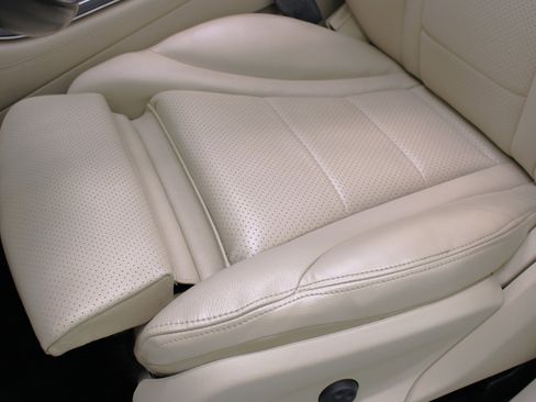 Used 2017 Mercedes-Benz GLC 300 w/ Premium 1 Package image 35