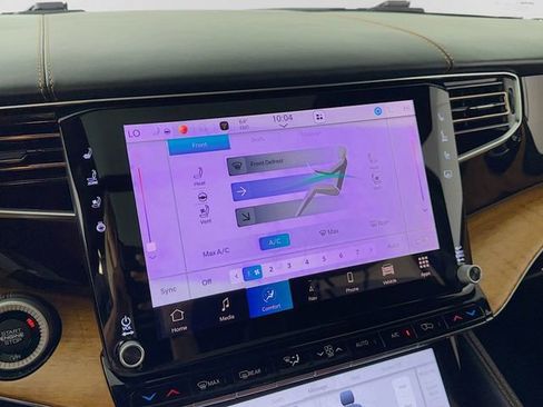 Used 2022 Jeep Grand Wagoneer Series III image 16