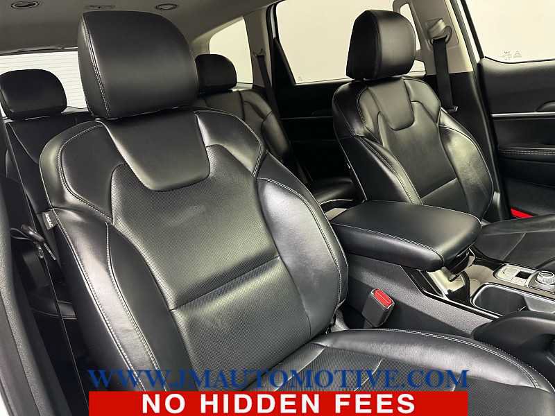 Used 2022 Kia Telluride S AWD/4WD image 23