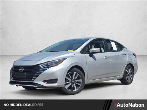 Used 2025 Nissan Versa SV FWD image 1