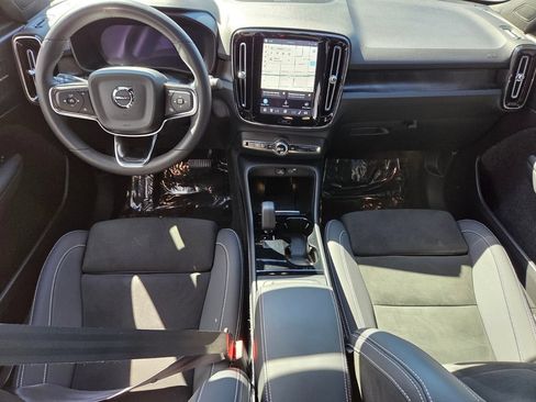 Used 2023 Volvo C40 P8 Recharge Ultimate AWD/4WD image 15