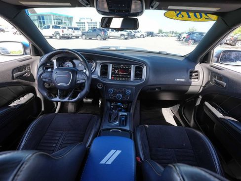 Used 2018 Dodge Charger R/T RWD image 28