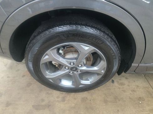 Used 2024 Ford Escape ST-Line w/ Tech Pack #1 AWD/4WD image 8
