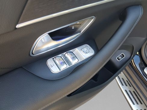Certified 2026 Mercedes-Benz GLS 450 4MATIC image 32