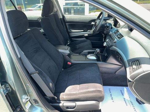 Used 2009 Honda Accord EX image 16