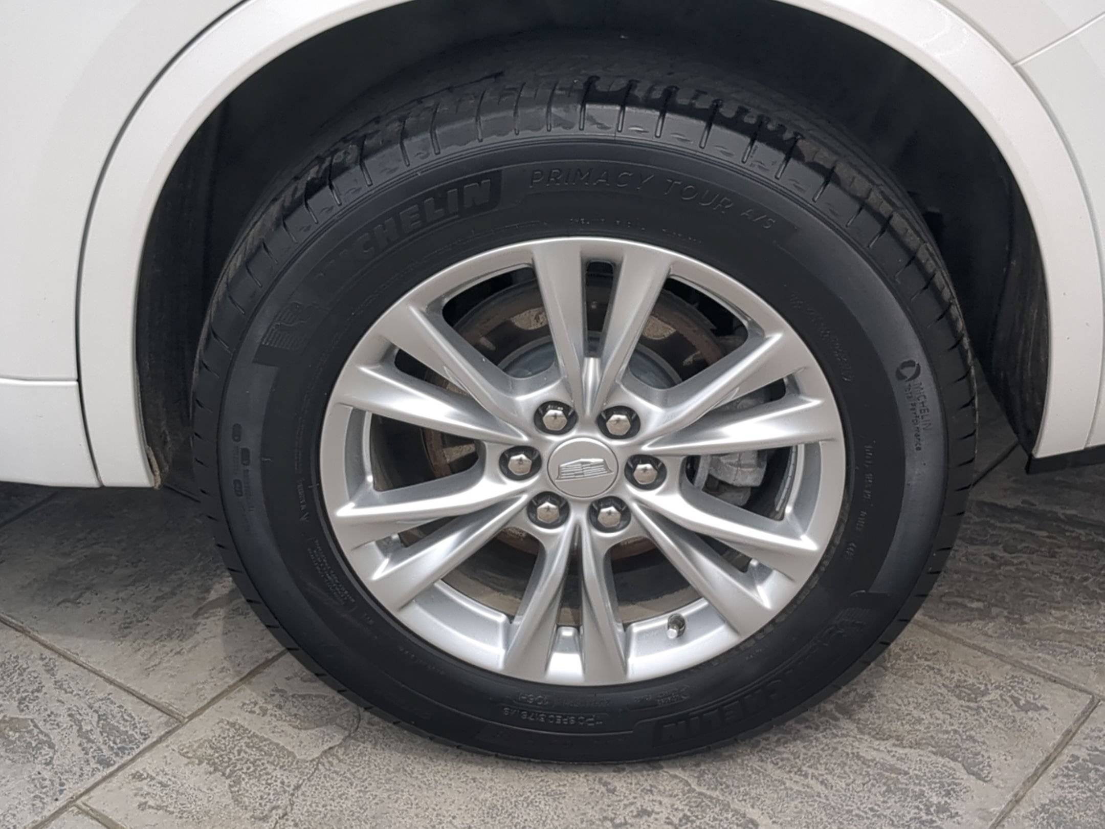 Certified 2024 Cadillac XT6 Luxury AWD/4WD image 30