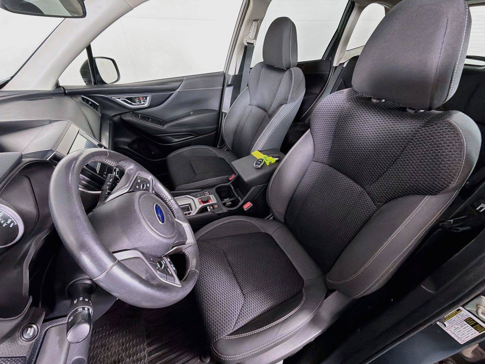 Used 2021 Subaru Forester Premium AWD/4WD image 2