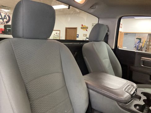 Used 2017 RAM 1500 Express w/ Black Ram 1500 Express Group image 19