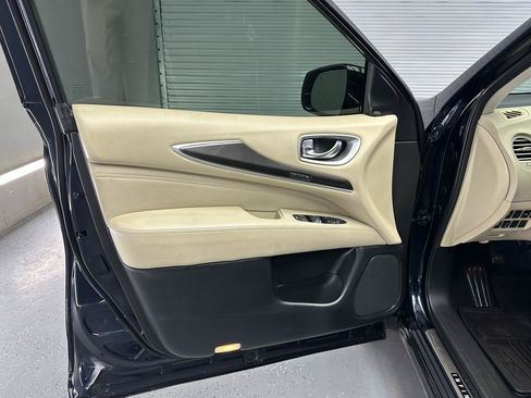 Used 2020 INFINITI QX60 Luxe w/ Essential Package FWD image 15