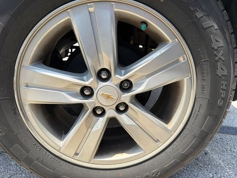 Used 2020 Chevrolet Trax LS w/ Tint and Cruise Package FWD image 8