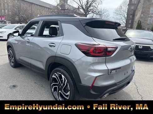 Used 2024 Chevrolet TrailBlazer RS FWD image 9