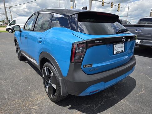 Used 2025 Nissan Kicks SR w/ SR Premium Package AWD/4WD image 7