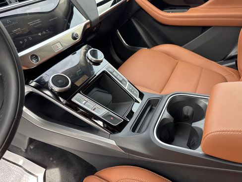 Certified 2023 Jaguar I-PACE HSE AWD/4WD image 17
