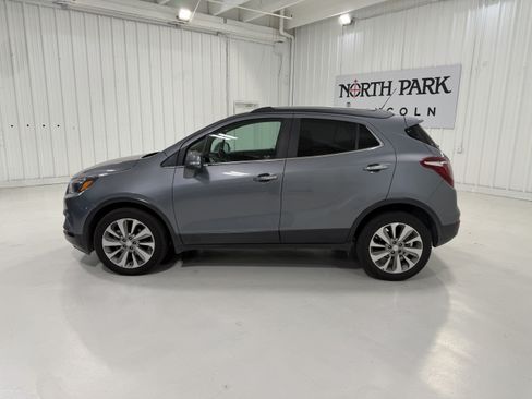 Used 2019 Buick Encore Preferred FWD image 2