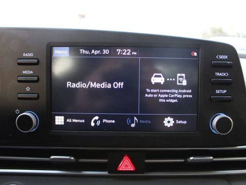Used 2021 Hyundai Elantra SEL FWD image 18