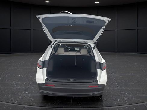 Used 2026 Honda HR-V LX image 12