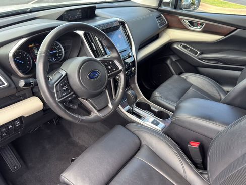 Used 2022 Subaru Ascent Touring AWD/4WD image 11