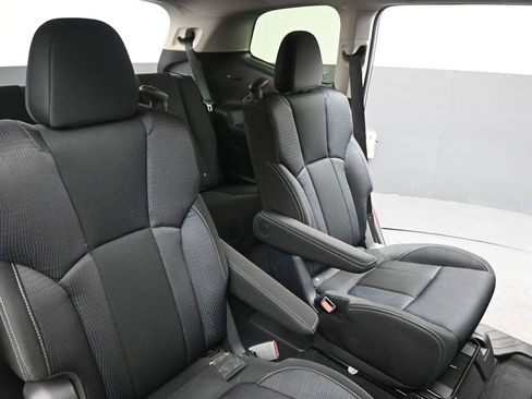 Certified 2024 Subaru Ascent Premium w/ Convenience Package image 16