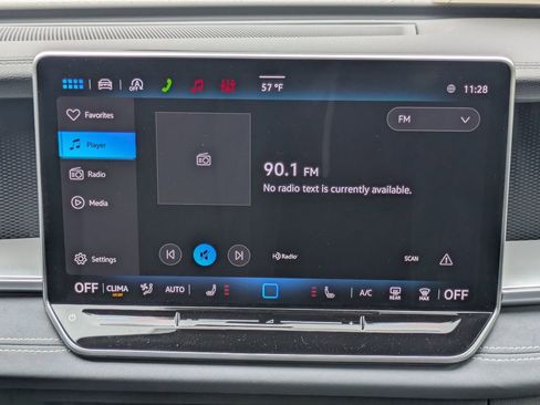 New 2026 Volkswagen Tiguan SE R-Line FWD image 18