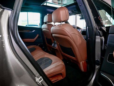 Used 2022 Maserati Levante GT image 23