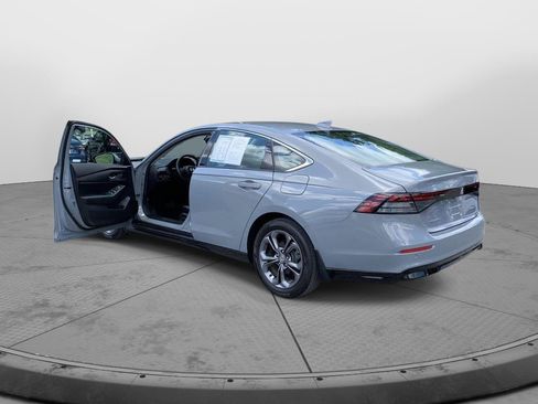 Certified 2025 Honda Accord EX-L image 10