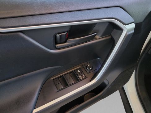 Used 2024 Toyota RAV4 LE image 7