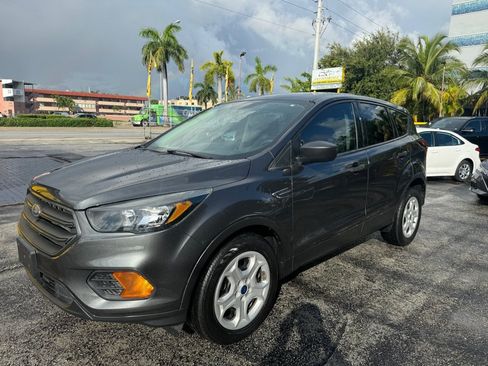 Used 2019 Ford Escape S FWD image 2