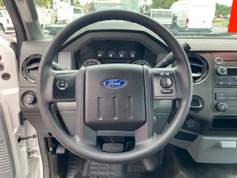 Used 2016 Ford F250 XL RWD image 11