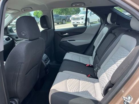 Used 2018 Chevrolet Equinox LS FWD image 24