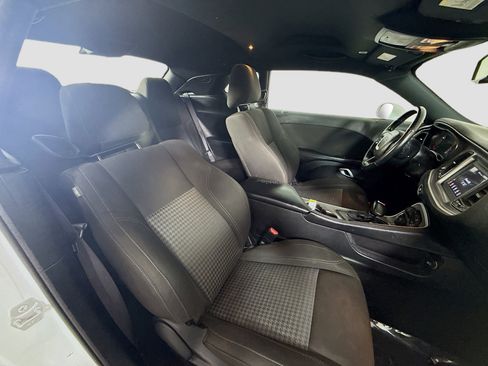 Used 2022 Dodge Challenger SXT w/ Blacktop Package image 25