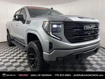 New 2025 GMC Sierra 1500 Elevation w/ Elevation Premium Package