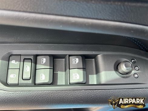 New 2025 Jeep Compass Latitude w/ Altitude Special Edition image 22