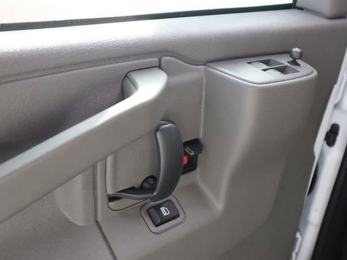 New 2025 GMC Savana 2500 w/ Driver Convenience Package image 12