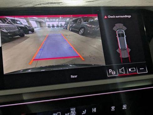 Used 2024 Audi Q4 e-tron Premium Plus w/ Premium Plus image 14