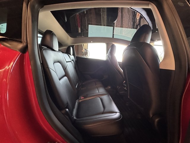 Used 2023 Tesla Model Y Long Range AWD/4WD image 13