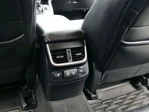 Used 2021 Subaru Outback Limited image 14