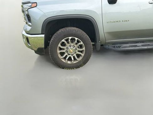 Used 2025 Chevrolet Silverado 2500 LTZ w/ LTZ Plus Package AWD/4WD image 14