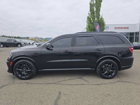 Used 2022 Dodge Durango R/T w/ Tow 'N Go Package AWD/4WD image 2