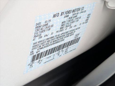 New 2025 Ford Explorer Active w/ Active Comfort Package image 17