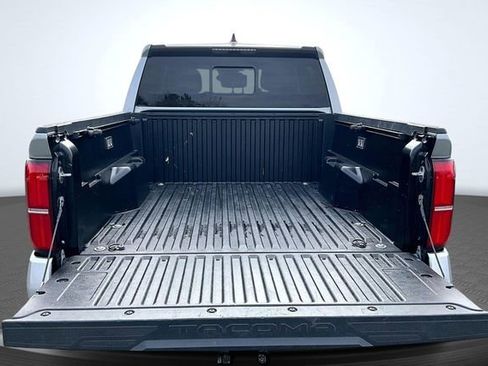 Used 2024 Toyota Tacoma SR5 image 7