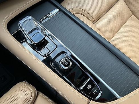 Used 2024 Volvo XC90 T8 Ultimate w/ Protection Package Premier image 24