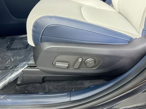 New 2026 Kia Carnival SX FWD image 14