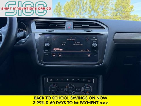 Used 2018 Volkswagen Tiguan SE w/ Panoramic Sunroof Package AWD/4WD image 12