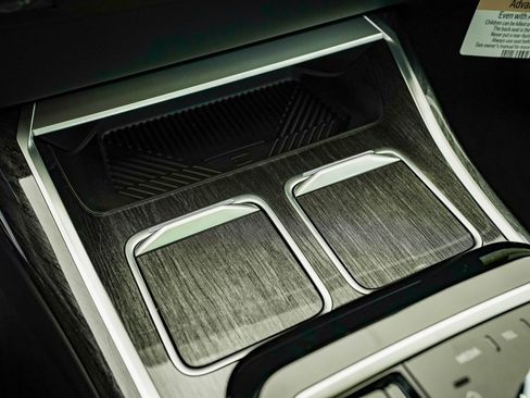 New 2026 BMW 740i xDrive w/ Executive Package image 43